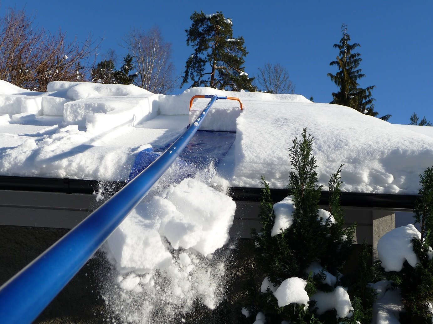 Avalanche - Original Roof Snow Removal System